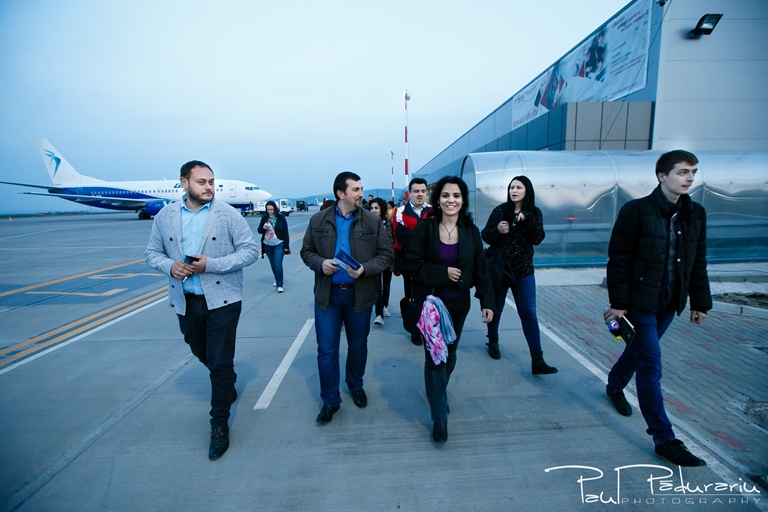 Bloggerii ieseni la aeroport2jpg